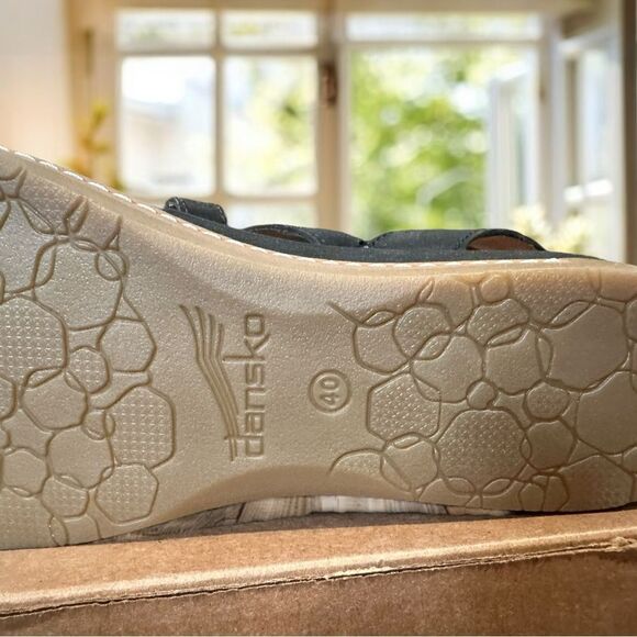 Dansko Athena Milled Nubuck Sandals Size 40 EU 9.5 - 10 US - Picture 13 of 16